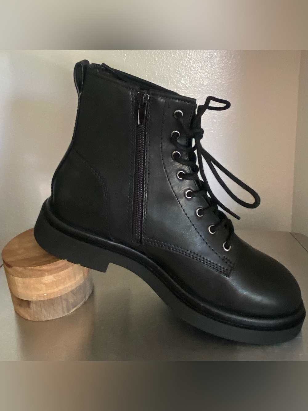 NEW STEVE MADDEN BLACK LACE UP COMBAT BOOTS WITH SIDE ZIP